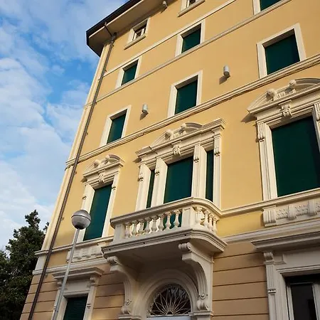 Colombo Aparthotel Viareggio